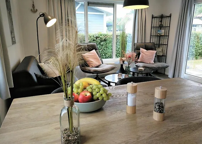 Vakantiehuis Slechtvalk 17